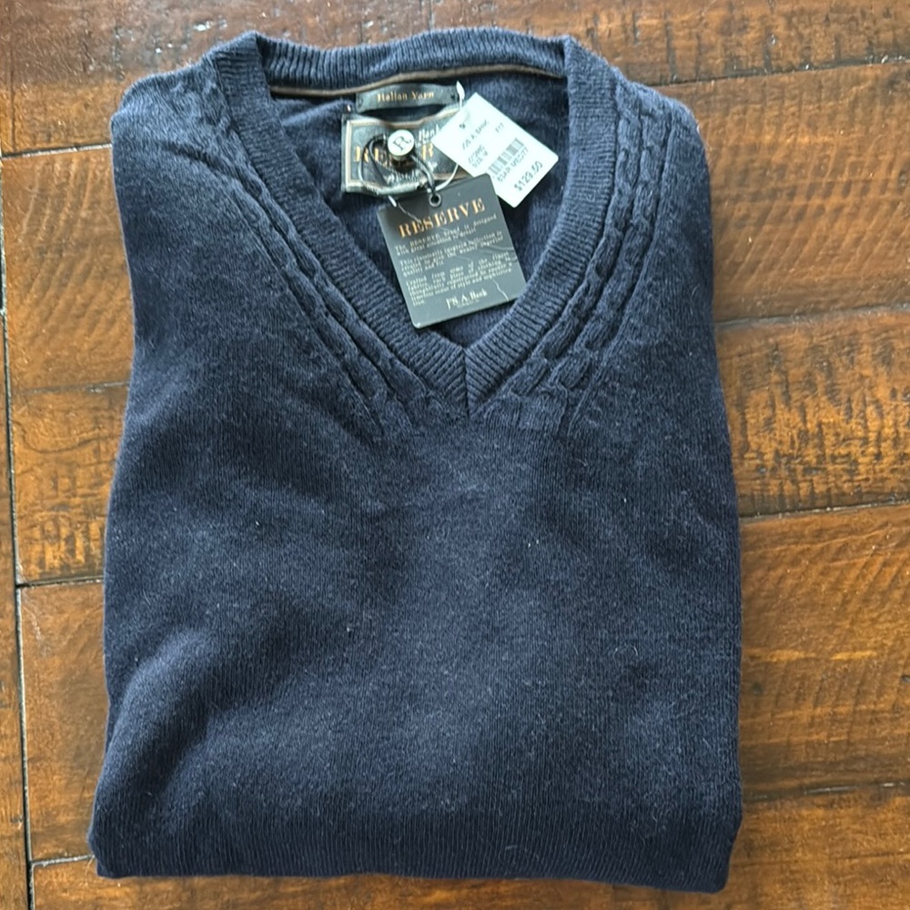 Jos A Bank Reserved Men's Navy Sweater (Wool / Cashmere)